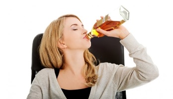 per il trattamento dell'alcolismo femminile capsule Alkozeron